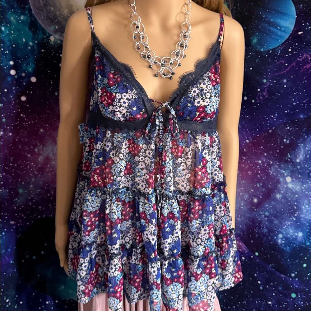 New! Free People L Navy Floral flowy tank top